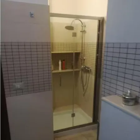 Su Due Livelli A דירה מרטאנו